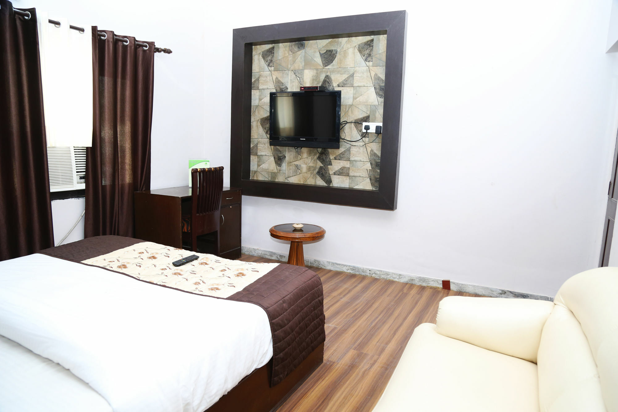 Pacific Inn Suryansh Hotel Gurgaon Esterno foto